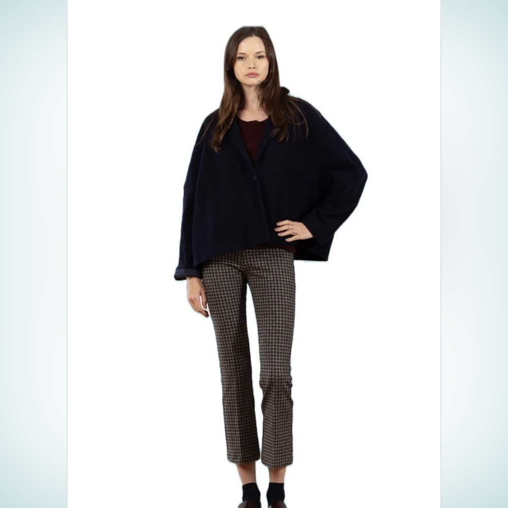 Avenue Montaigne Leo pant in Pepita. Size 6. NWOT